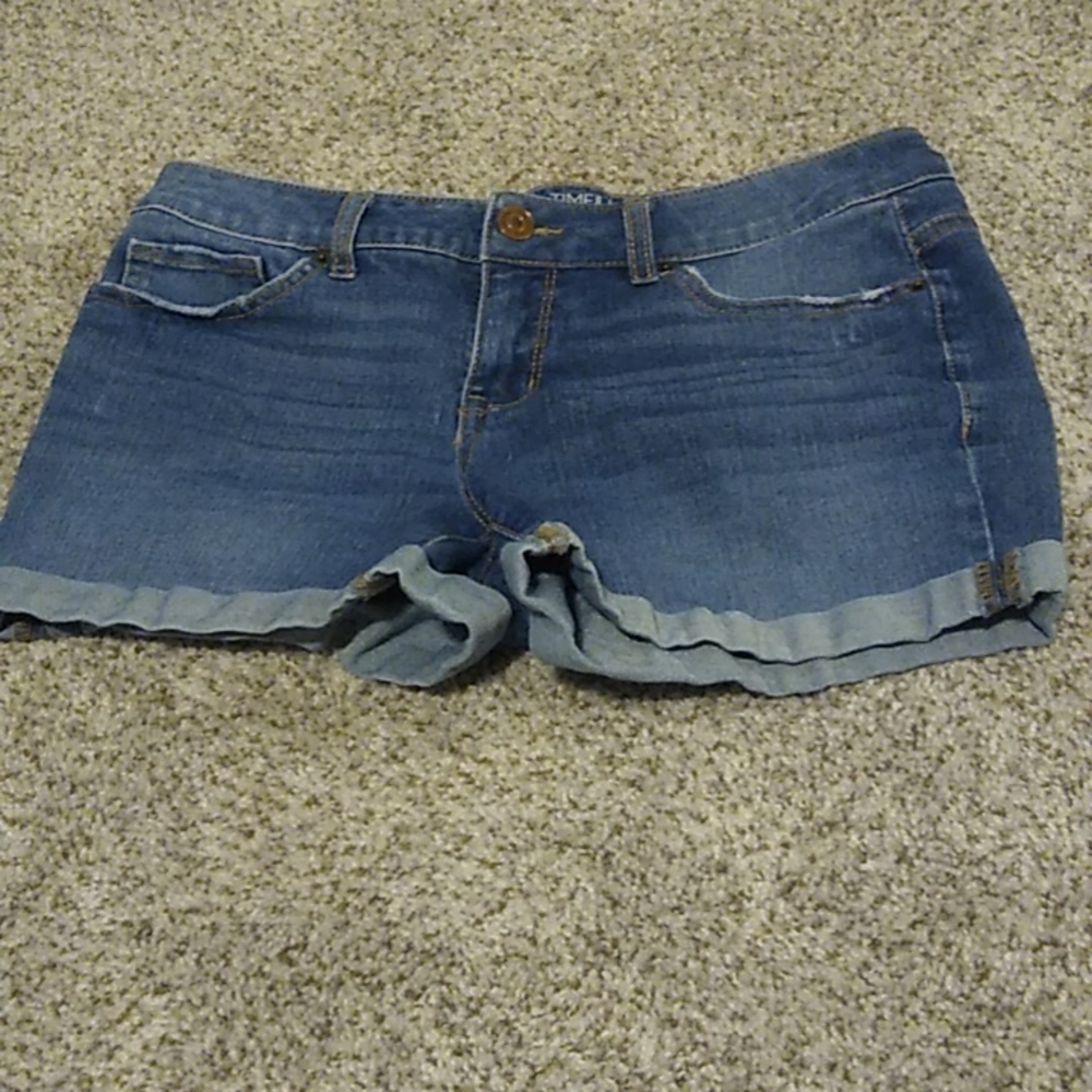 Time and Tru size 8 blue shorts